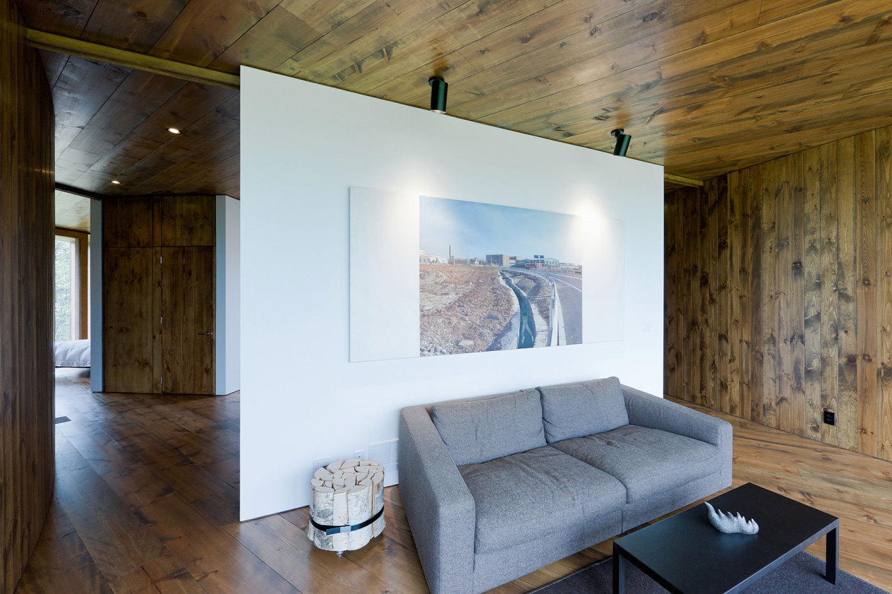 nonconcept:  Guesthouse, Ancram, New York by HHF Architects. (Photography: Iwan Baan)