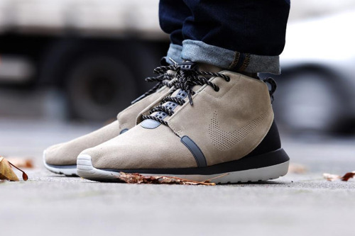 Nike Roshe Run NM Sneakerboot “Bamboo”.(via Nike Roshe Run Sneakerboot “Bamboo” | Highsnobiety)More 