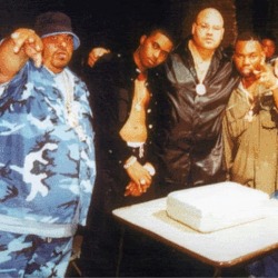 sole-plane:  resurrectinghiphop:  Big Pun, Nas, Fat Joe &amp; Raekwon  on the set of John Blaze