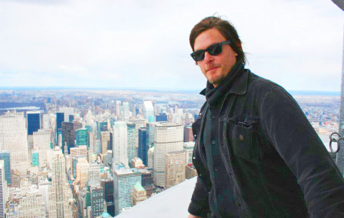 kenziegilbert96:  arielmh:  Norman on the Empire State Building.  “look at all the people I sexually frustrate” 