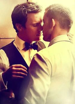 alekzmx:  Russell Tovey &amp; Jonathan Groff