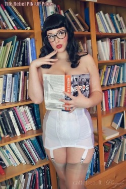 Nerds 2.0 Model: Bianca Bombshell Photographer: