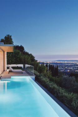 alecsgrg:  Trousdale Residence ( by Studio William Hefner )