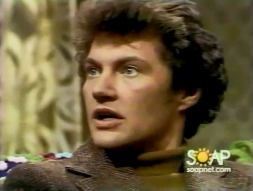 ANDY ROBINSON As Frank Ryan In RYAN'S HOPE - S1.E413 (1977)