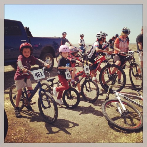 splatdoctor: Miniature racers ready to rumble! #mtb #downhill #toads #race (at Mr. Toad’s Wild Run)