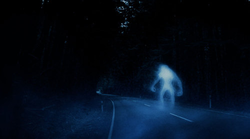 The story of a tall white figure encountered near Camp Wakonda in Oxford, WI.