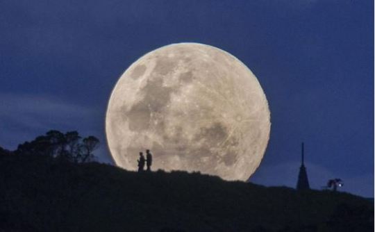 Supermoon Around the World porn pictures