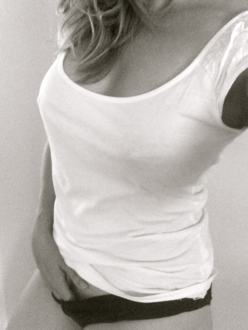 brunomafox: Hay vine/sl friend ;) You always have the sexiest pics from tumblr ;) Aw Thank you my fr