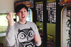 blossomphan:1000 YEN ($10) LUCKY DIP VENDING MACHINE! 初1000円自動販売機で大当たり?!?