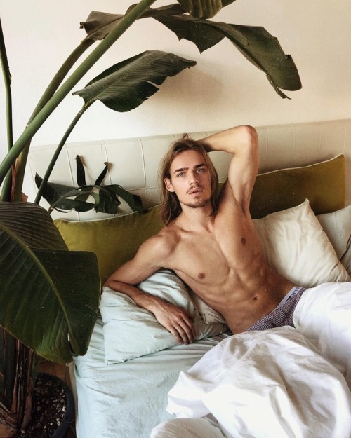 Ton Heukels | Dutch model[c] InstagramSee more on DutchMaleCelebs on Blogger!