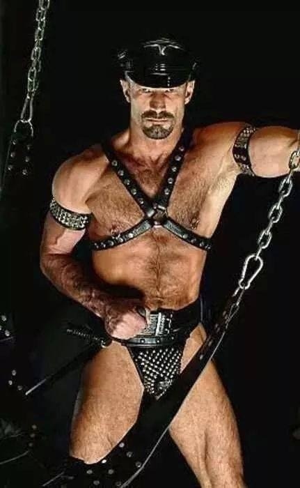 Leather Gay Guy porn pictures