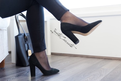 yvettecurvette: yvettecurvette.com