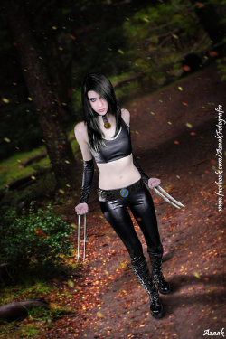 hotcosplaychicks:  X-23  model: Cristian Leyer Check out http://hotcosplaychicks.tumblr.com for more awesome cosplay