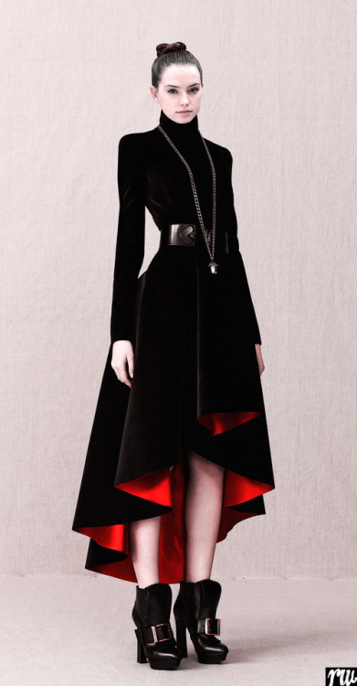 renpresswardrobe:Rocking the First Order colors in this high low dress.Alexander McQueen 2013