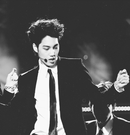 yixingqt-deactivated20161125:  © kai in a suit for : anon   