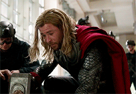 chlorinegreen:eldritch-crone:Steve using the shield on Tony’s heart   ||   Thor using Mjolnir on Ton