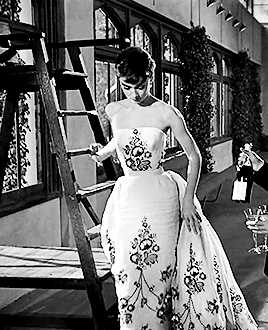 Audrey Hepburn InSabrina (1954) Dir.Billy Wilder