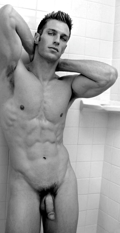 boredinweho:  Levi Poulter 