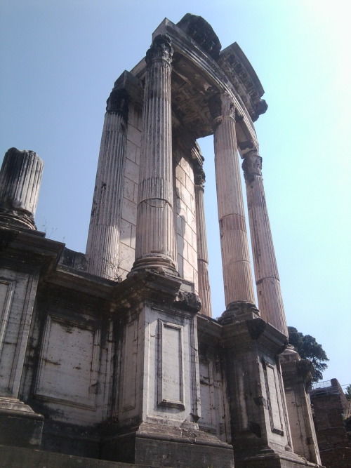 greco-roman-world: Temple of Vesta, Rome