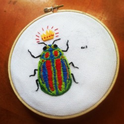 pardalote:  pirikko:  First embroidery! I