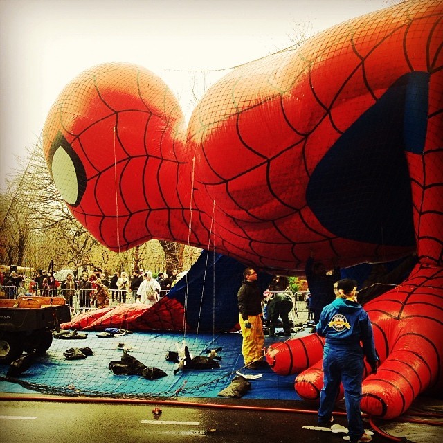 Spidey! #macysdayparadesetup #picoftheday #spidey #ilovenewyork