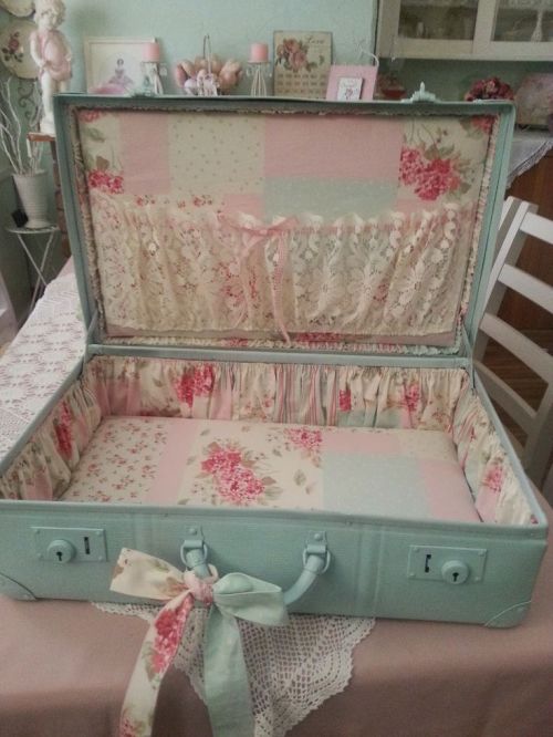 shabbyprimdelights: I made this ~Shabby Prim Delights…..you’ll find instructions on my blog