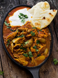 craving-nomz:  Indian Spiced Stew with Chicken and Potatoes   Oooh