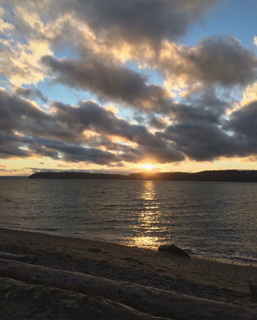 Mukilteo sunset, 2.21.16 by: pnwtexan