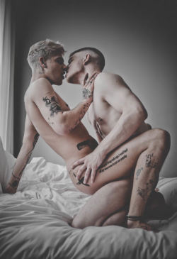 GAY @ Kluci s klukama