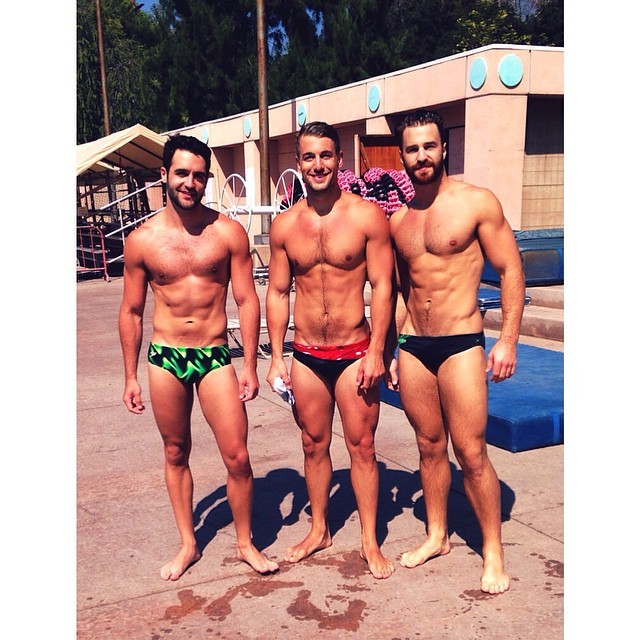 tightgearguys:  SO TIGHT! Not just a bunch of reblogs. More spandex bulges, thongs,