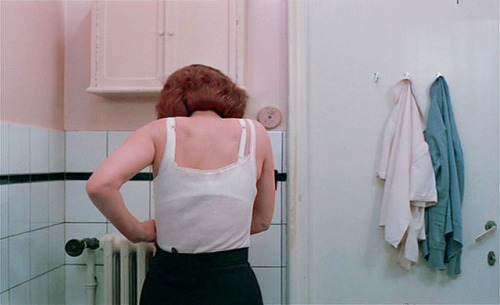 floresporlosmuertos:  Jeanne Dielman, 23 Commerce Quay, 1080 Brussels (1975)  