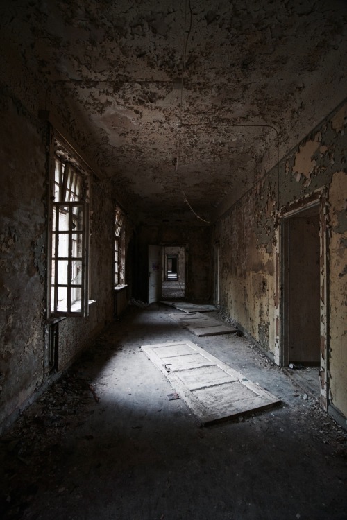 skylerbrownart: Lier Sykehus - abandoned insane asylum in Norway photo by Skyler Brown Tum