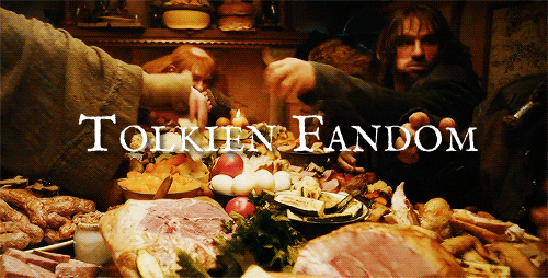 boromirs:Happy Thanksgiving, friends! To those of you that celebrate, I hope you have a wonderful da