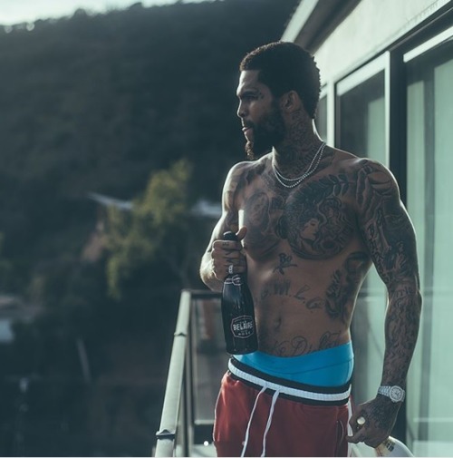 lamarworld1:(PART 2) Dave East booty