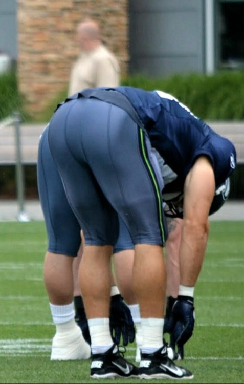 jockedjock:Love those Seahawks! Are we ready for some FOOOTBALLLL?!  These guys are getting rea