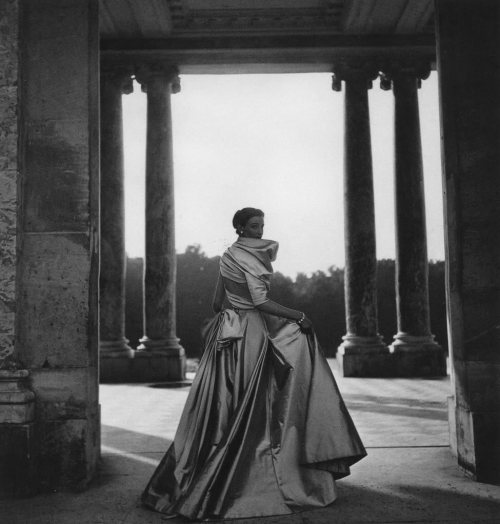 robert-hadley:Wenda Parkinson in Christian Dior,1948. The Grand Trianon, Chateau de Versailles, phot