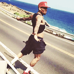 shawtyykillinem:  Id pull over in 1.5 seconds 