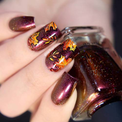 glitterfingerlexa: Annual freehand autumnal leaves nail art. I can’t get bored of this design.