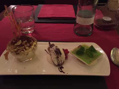 Mmmm Truffles!  Last night I went to Ad Hoc (very in at the moment).  I couldn’t resist the truffle 
