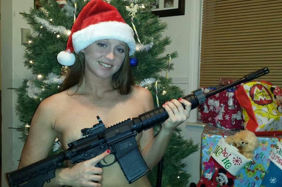 girlandguns:  Girl With Gun  follow me at : http://girlandguns.tumblr.com/