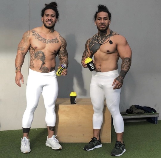 maoripolyboyz:   I wanna go to that gym! 👅 