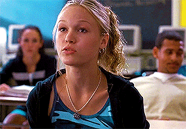 movie-gifs:The shit hath hitith the fan…eth.10 Things I Hate About You (1999)