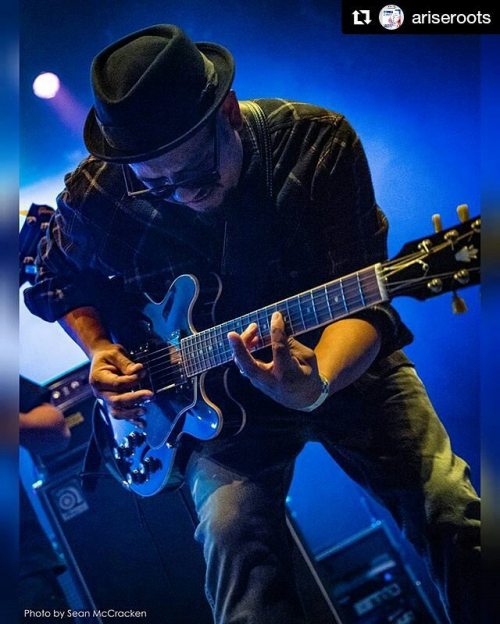 #Repost @ariseroots (@get_repost) ・・・ Lead guitar, Robert @sloedub Sotelo at The Observatory North P