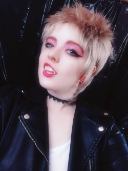 marshmallowmaximus:   ‪Just finished shooting October’s Patreon set; inspired by The Lost Boys 🦇‬ 