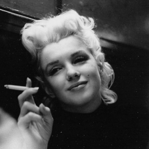 stfumadison:  Marilyn in New York by Ed Feingersh in March 1955. 