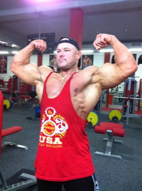 thick-sexy-muscle:  Tommi Thorvildsen - Super thick and sexy
