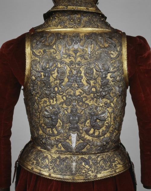 acrosscenturiesandgenerations:▪Armor of Henry II, King of France (reigned 1547–59).Designer: Part of