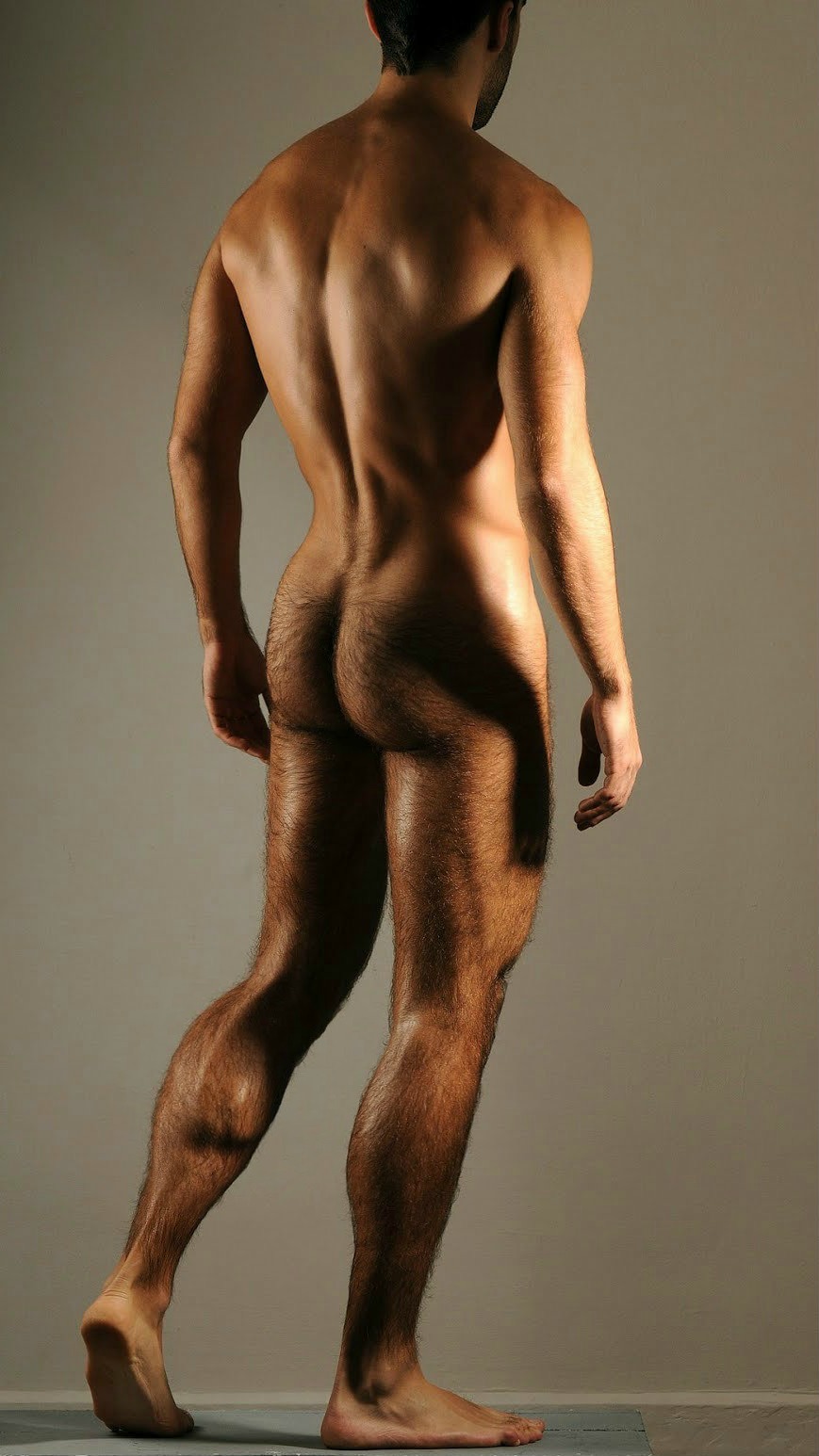 beariffic:  I just wanna bury my face in that fuckin’ sexy hairy ass! 