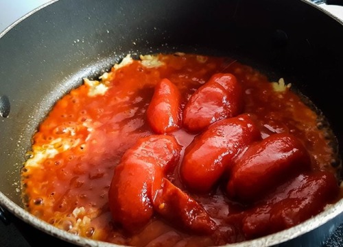 foodffs:Pasta with Eggplant Sauce {Pasta Alla Norma}Follow for recipesIs this how you roll?