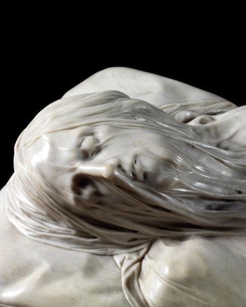 bibliophile1900:iamenidcoleslaw:Bernini’s veiled sculpturesGian Lorenzo Bernini was a talented